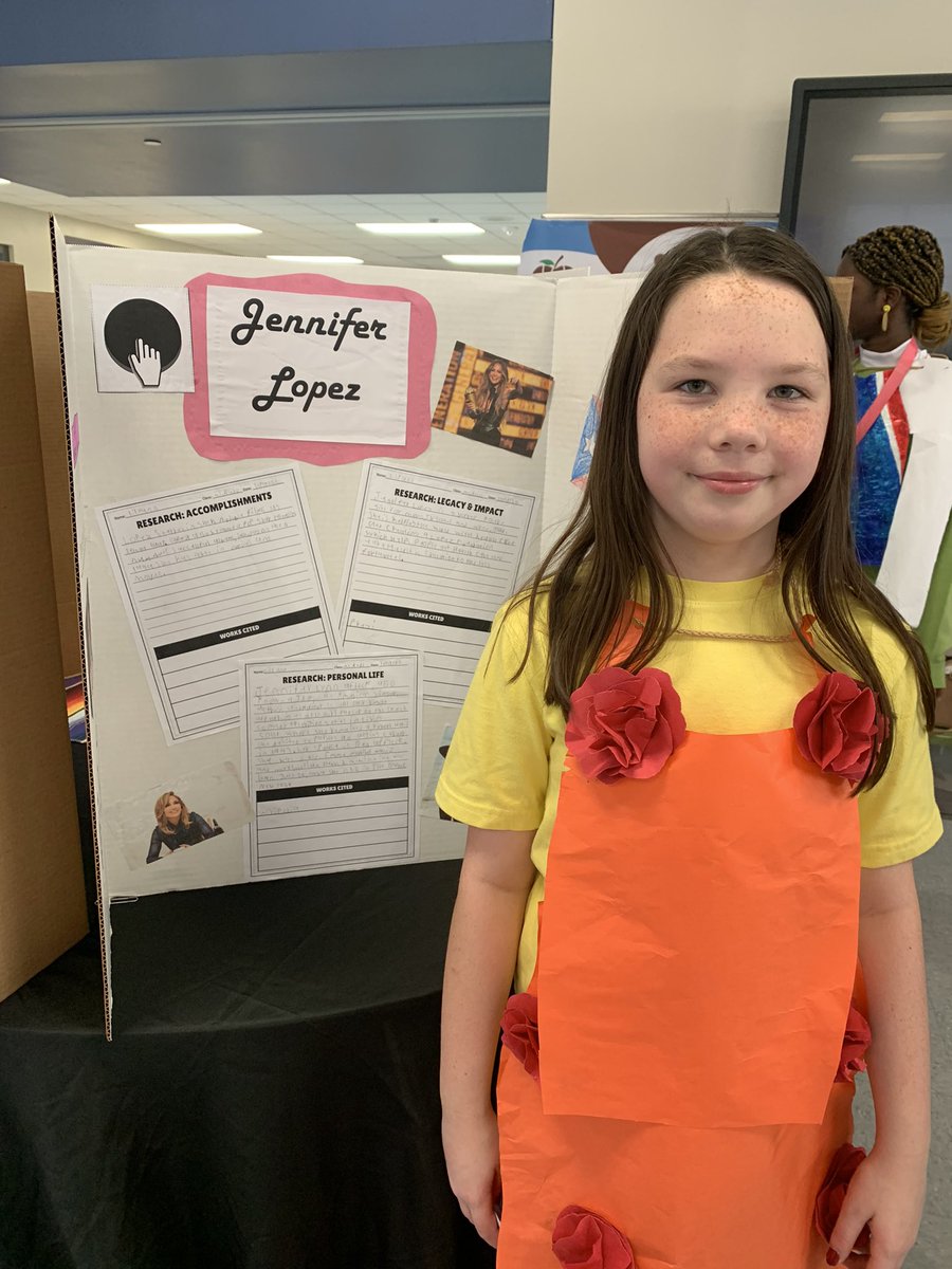 Emily Rudd tweet media