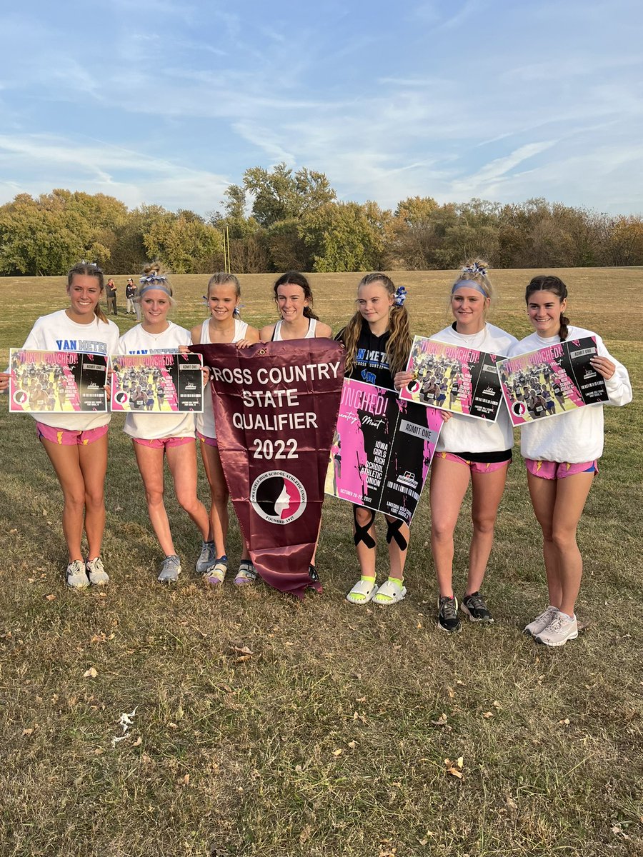 Van Meter wins the State Qualifying Meet at Shenandoah and qualifies for State for the 4th straight year! 4 Individuals in the top 15! #RollDawgs #TicketPunched @IGHSAU