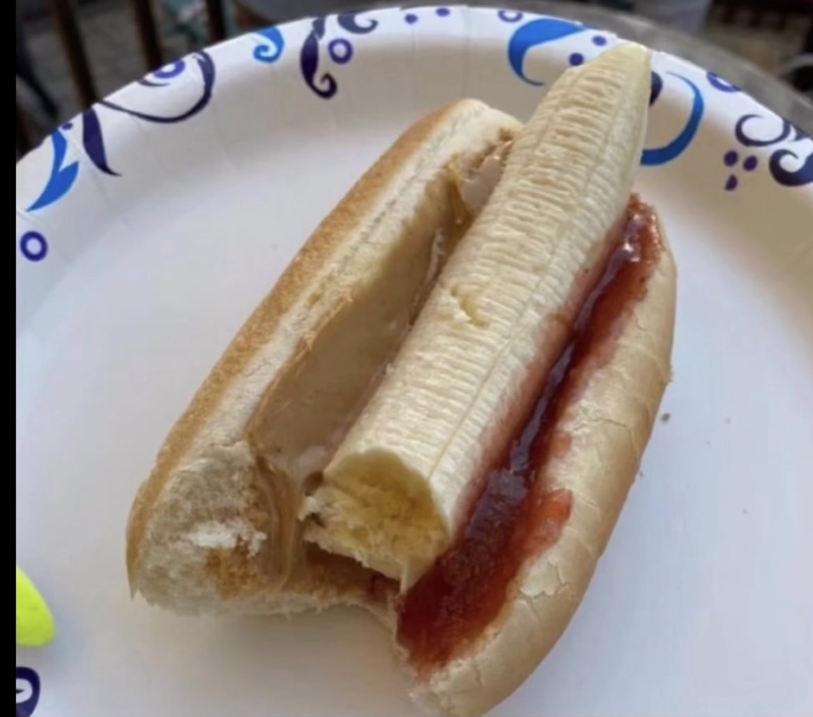 devon sawa tweet media