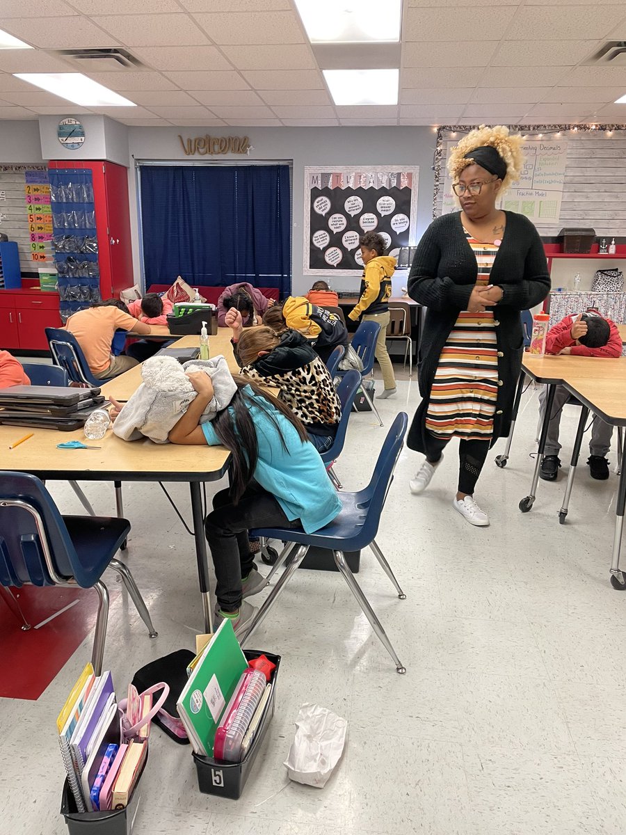 𝓜𝓻𝓼. 𝓣𝓪𝔂𝓵𝓸𝓻 tweet media