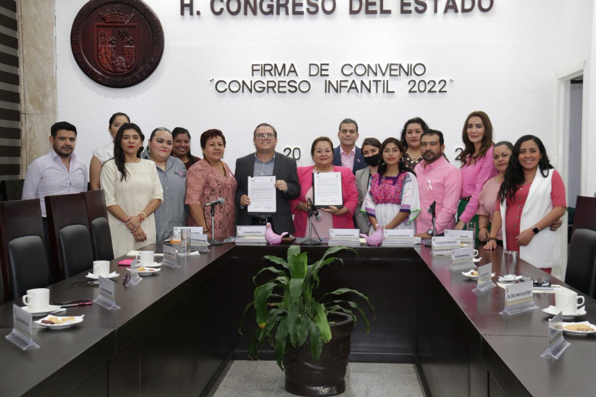 IEPCChiapas's tweet photo. 🗞️ #Comunicado | Acuerdan IEPC y Congreso del Estado la celebración del 9º Congreso Infantil 2022

Este ejercicio se implementará en una escuela primaria de cada uno de los 24 Distritos Electorales Locales de la entidad.

https://t.co/EUVSTMFTOv https://t.co/GpMJY21a5p