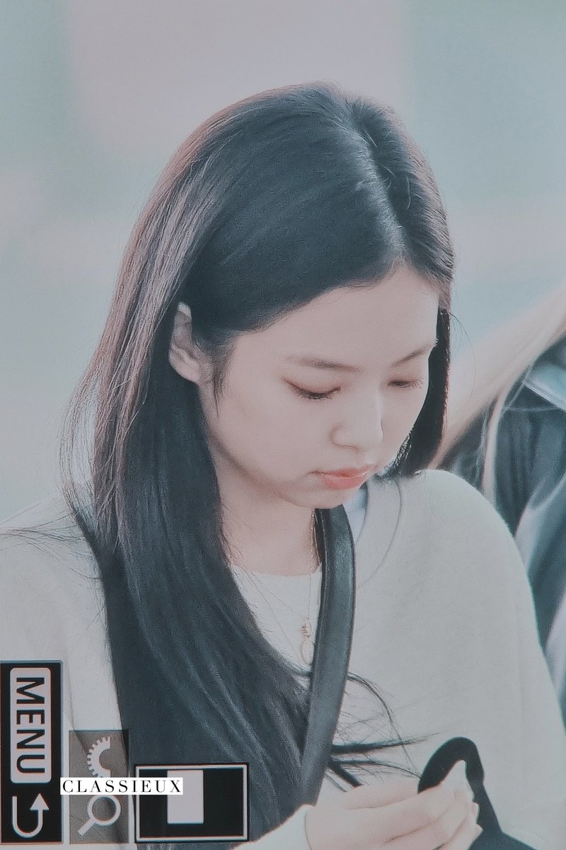 CLASSIEUXforJEN's tweet photo. 221021 🤍
#BLACKPINK #JENNIE #블랙핑크 #제니 @BLACKPINK https://t.co/bPzcH2bI44