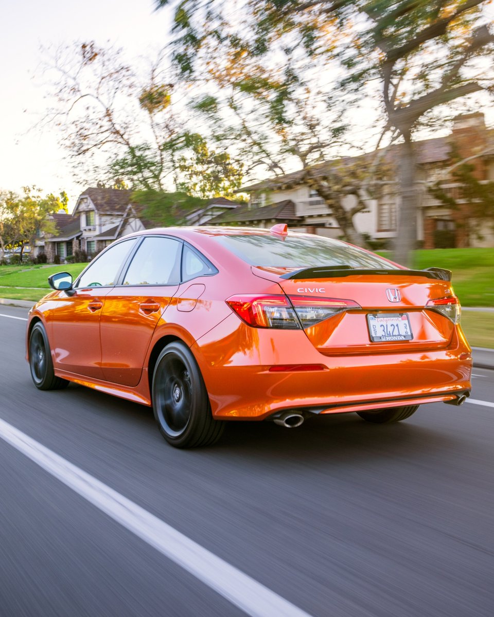 From track to turnpike, the new #Honda #CivicSi is ready to thrill. Get yours today at Gardena Honda! Shop Online: bit.ly/3z1d1km