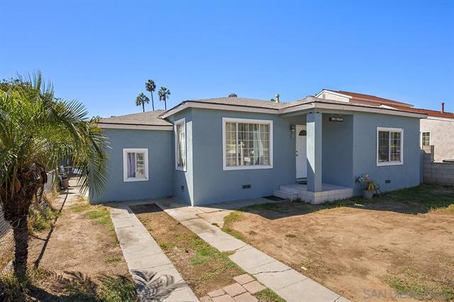 eLoanRealty's tweet photo. House For Sale! 🏠

Located on the West end of Chula Vista, minutes from Chula Vista Bayfront and San Diego Country Club Golf Course. The home features a Large Lot and Large Bonus room.

Location: Chula Vista, CA 91911
Listing Price: $549,000 https://t.co/eiGTn5hG79