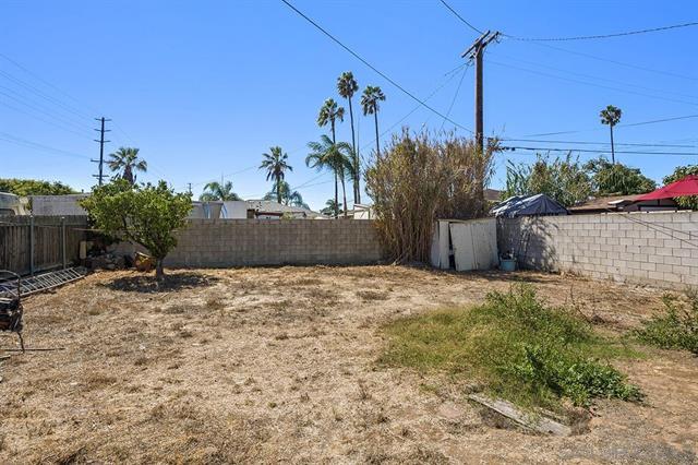 eLoanRealty's tweet photo. House For Sale! 🏠

Located on the West end of Chula Vista, minutes from Chula Vista Bayfront and San Diego Country Club Golf Course. The home features a Large Lot and Large Bonus room.

Location: Chula Vista, CA 91911
Listing Price: $549,000 https://t.co/eiGTn5hG79