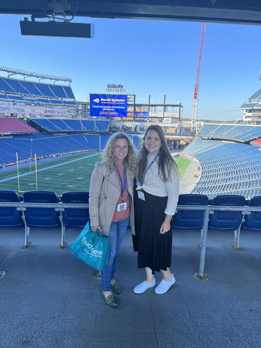 Emily Schiller tweet media