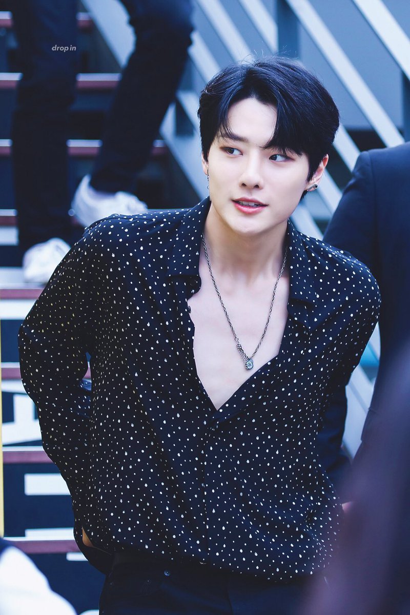 nookminnies's tweet photo. คนที่บอกว่าซึงยอนไม่หล่อแสดงว่าคุณเกิดไม่ทันค่ะ https://t.co/J3XBgMTJZS