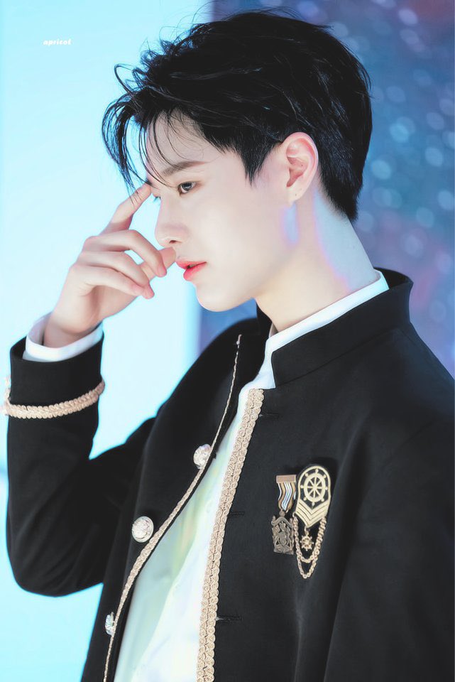 nookminnies's tweet photo. คนที่บอกว่าซึงยอนไม่หล่อแสดงว่าคุณเกิดไม่ทันค่ะ https://t.co/J3XBgMTJZS