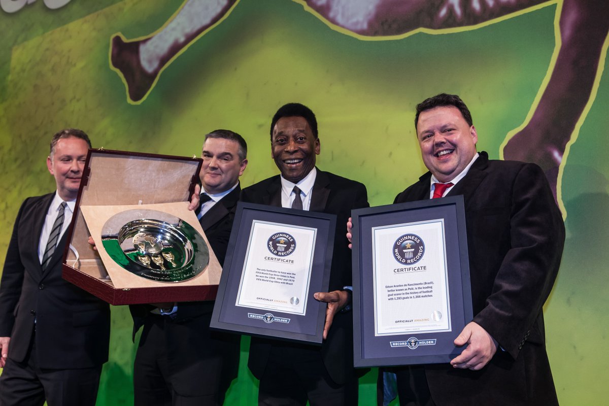 GWR's tweet photo. Happy birthday to Pele! 

He's still the youngest player (aged 17 years and 249 days) to score in a men's World Cup Final as well as scoring the most career goals (1,279) and winning the most World Cups as a player (3) ️⚽️ https://t.co/U2h5xLY9Ro
