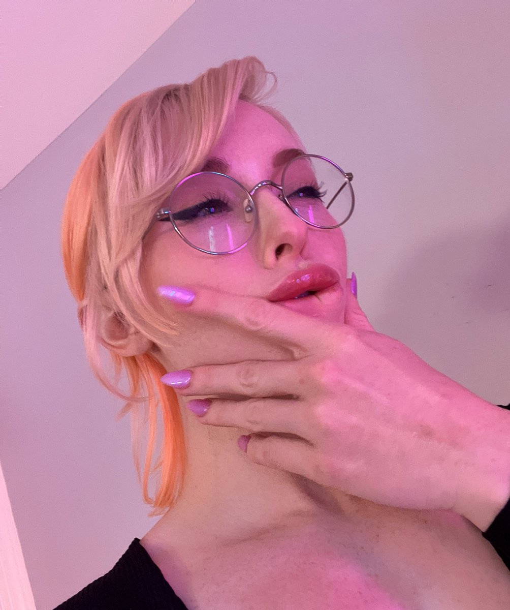 🅱️eowri tweet media