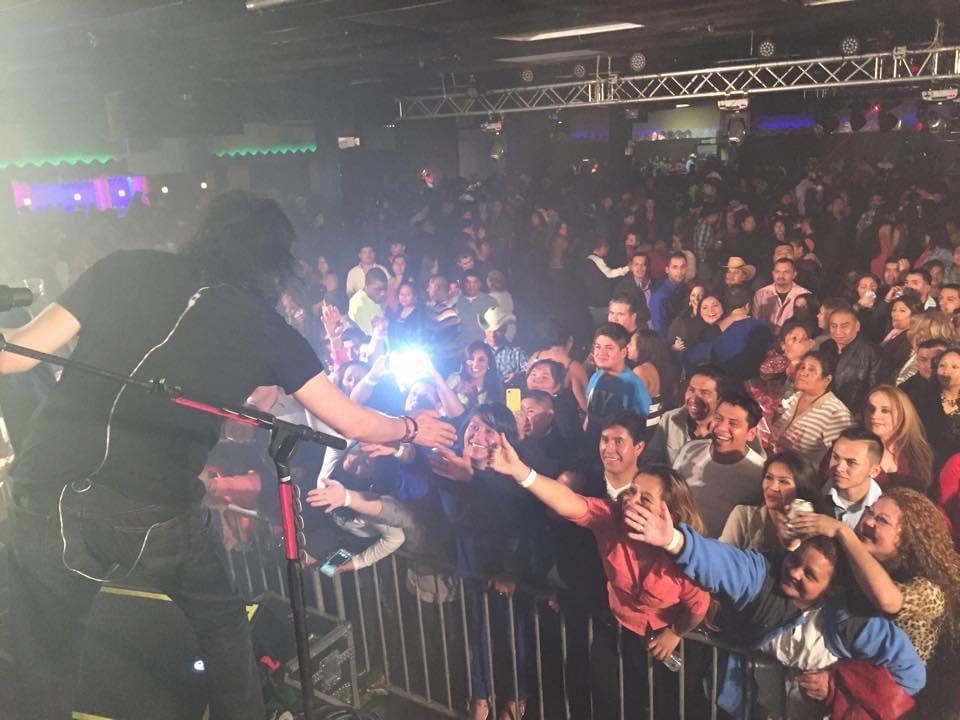 UnaLagrimaMas's tweet photo. #TBT #LosTemerarios #AdolfoAngel #Tour2014 #GustavoAngel @adolfoangel1 https://t.co/2BFGk6J5OA
