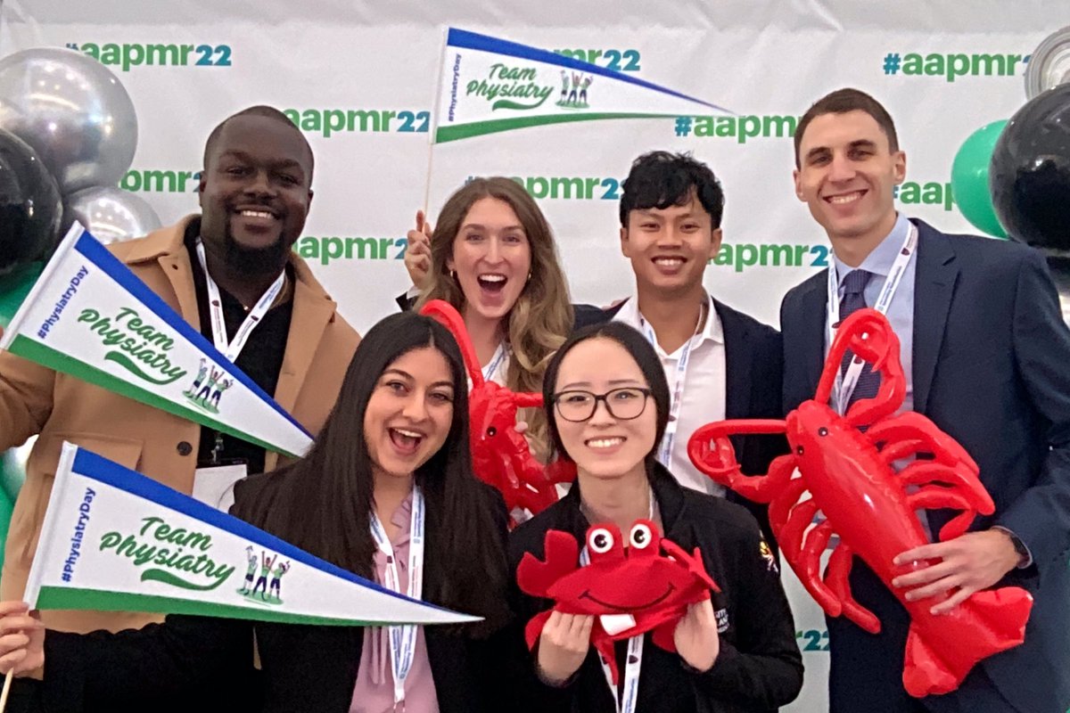 dmvphysiatry's tweet photo. DMV Physiatry 🤝 #AAPMR22 

Come say hi if you see any of us! Can’t wait for the rest of the weekend! @RMortman @RobEmeh @JustinV_Chau @TarasenkoMaya https://t.co/vkbvIIeu02