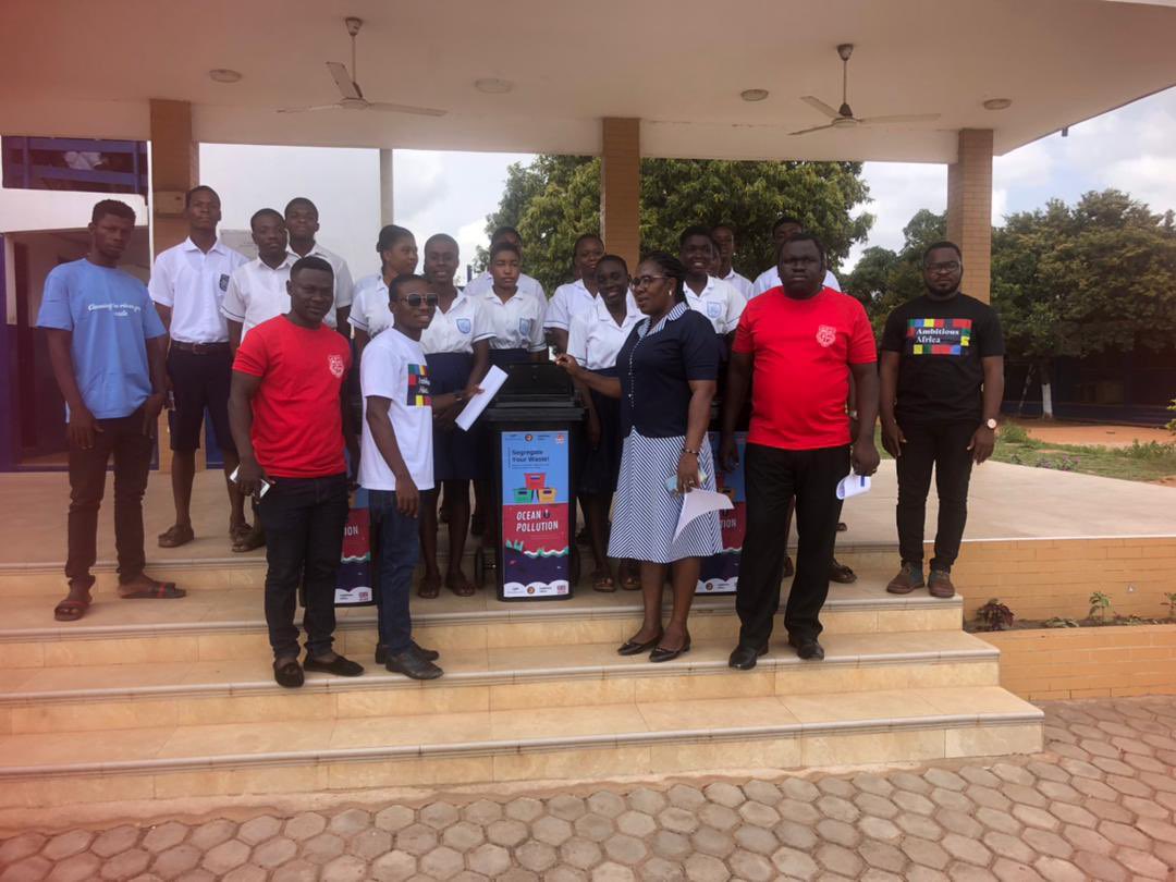 AmbitiousGhana's tweet photo. Our volunteers were out again yesterday on our latest outreach, where we distributed bins to schools  in the La area, and educated them on sustainable waste management!

♻️ https://t.co/vBdc0k3u9Z