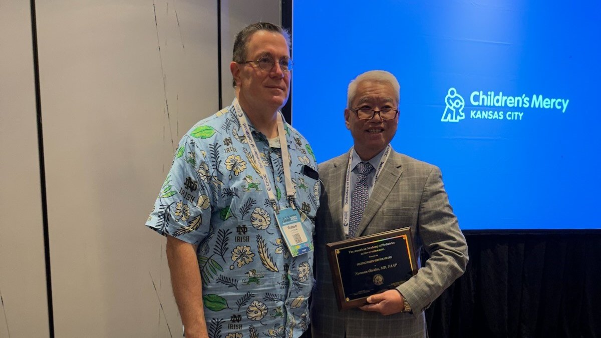 Congrats to Norman Otsuka, MD for taking home the @AmerAcadPeds Distinguished Service Award from the AAP section of Orthopedic Surgery. 🏆 Well-deserved for our new Department Chair of Orthopedic Surgery! 👏👏👏