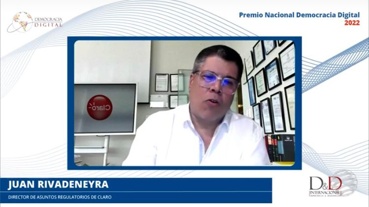 ddintorg's tweet photo. "Para nosotros es un honor poder participar en una edición más de este concurso que es un referente en el país".

Juan Rivadeneyra @jotarivadeneyra, director de Asuntos Regulatorios de CLARO @HablandoClaroPE 
@Demodig @ddintorg @elaforde @UNESCOPeru
#Premio2022 #DemocraciaDigital https://t.co/auBnVooTpY