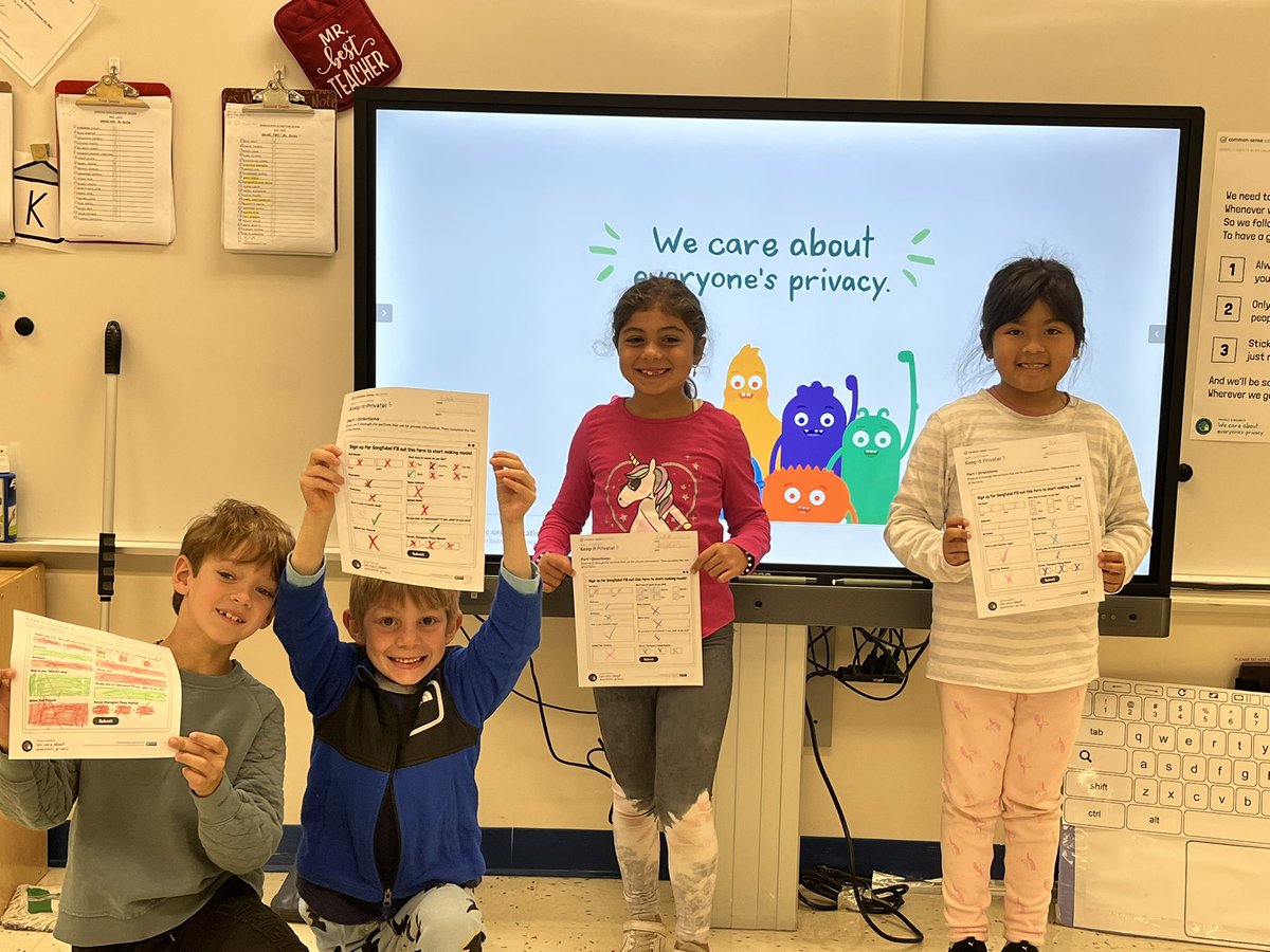 vrestechnology's tweet photo. The students at VRS are learning how to stay safe while using technology . Did you know this week is Digital Citizenship Week? Students are surrounded by technology, so it’s very important to take time to focus on internet safety. @CommonSenseEd @Ed_Tech_Info https://t.co/PH1ihdbEOd