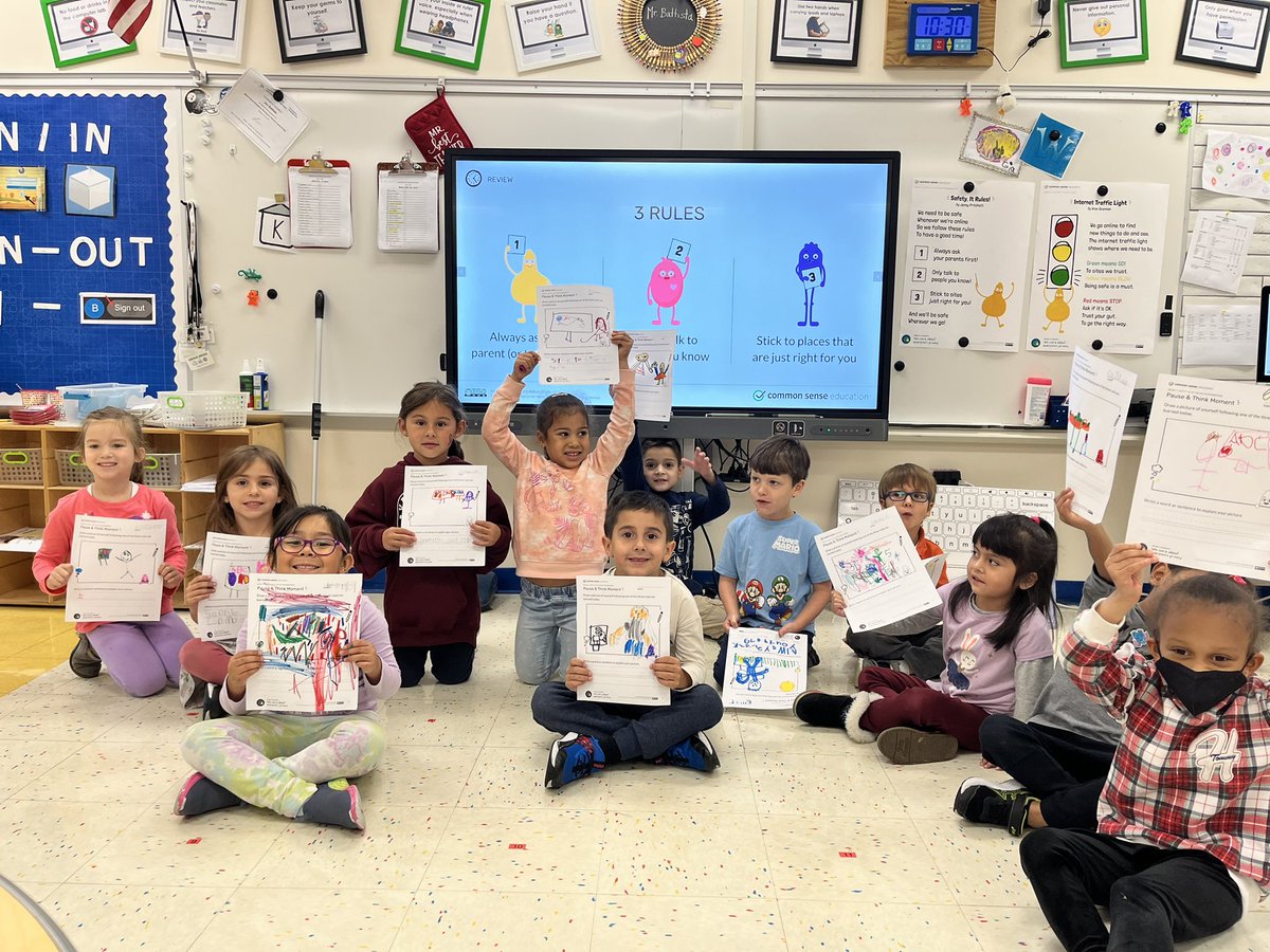 vrestechnology's tweet photo. The students at VRS are learning how to stay safe while using technology . Did you know this week is Digital Citizenship Week? Students are surrounded by technology, so it’s very important to take time to focus on internet safety. @CommonSenseEd @Ed_Tech_Info https://t.co/PH1ihdbEOd