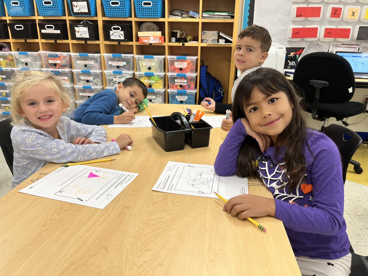 vrestechnology's tweet photo. The students at VRS are learning how to stay safe while using technology . Did you know this week is Digital Citizenship Week? Students are surrounded by technology, so it’s very important to take time to focus on internet safety. @CommonSenseEd @Ed_Tech_Info https://t.co/PH1ihdbEOd
