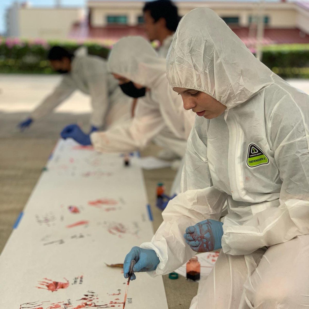 CUHForensics's tweet image. Our Physical Forensic Sciences Students spent the day learning to don their Tyvek suits and discover the important bloodstain patterns that will occur from blood spatter. We wonder who will be the next Bloodstain Pattern Analyst!!