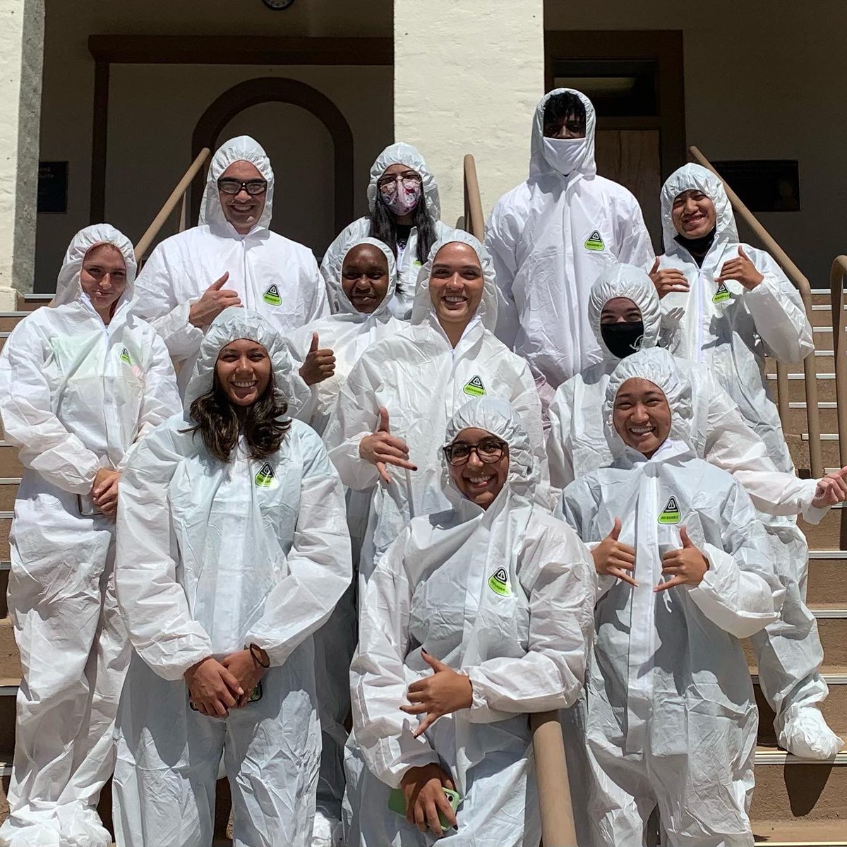 CUHForensics's tweet image. Our Physical Forensic Sciences Students spent the day learning to don their Tyvek suits and discover the important bloodstain patterns that will occur from blood spatter. We wonder who will be the next Bloodstain Pattern Analyst!!