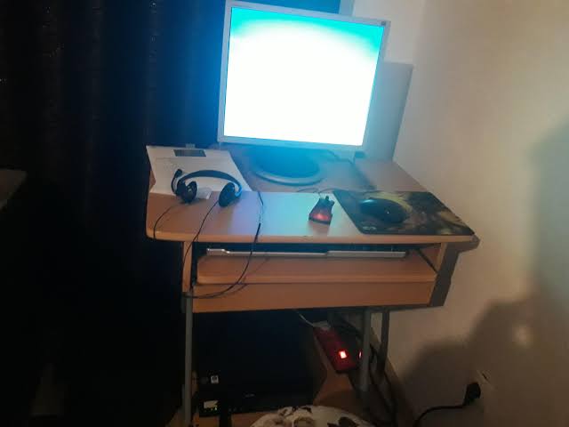 Rustico81885434's tweet photo. @OGesports Yes the screen is just like that its special https://t.co/CYgdf0PZEJ