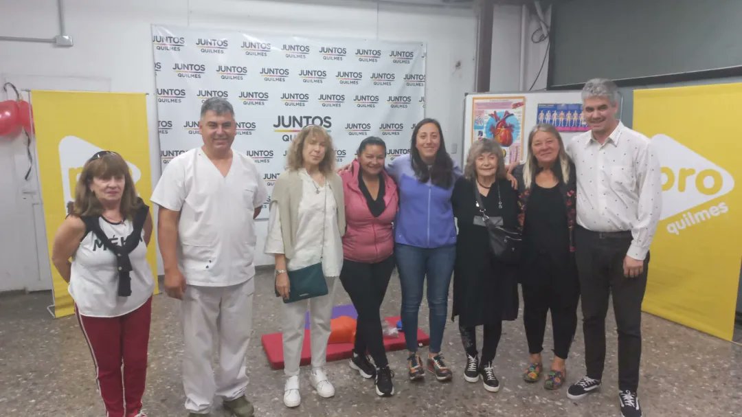 ProQuilmes1's tweet image. Hoy realizamos el Taller practico de reanimación Cardiopulmonar,una herramienta tan importante como esta es sumamente necesario saberlo para cualquier situación diaria de nuestras vidas.

Gracias por venir!