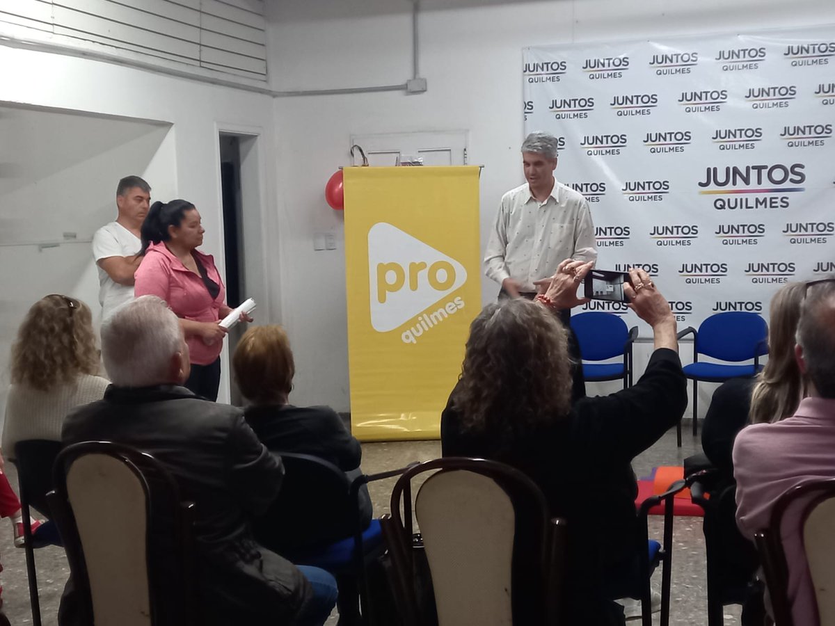 ProQuilmes1's tweet image. Hoy realizamos el Taller practico de reanimación Cardiopulmonar,una herramienta tan importante como esta es sumamente necesario saberlo para cualquier situación diaria de nuestras vidas.

Gracias por venir!