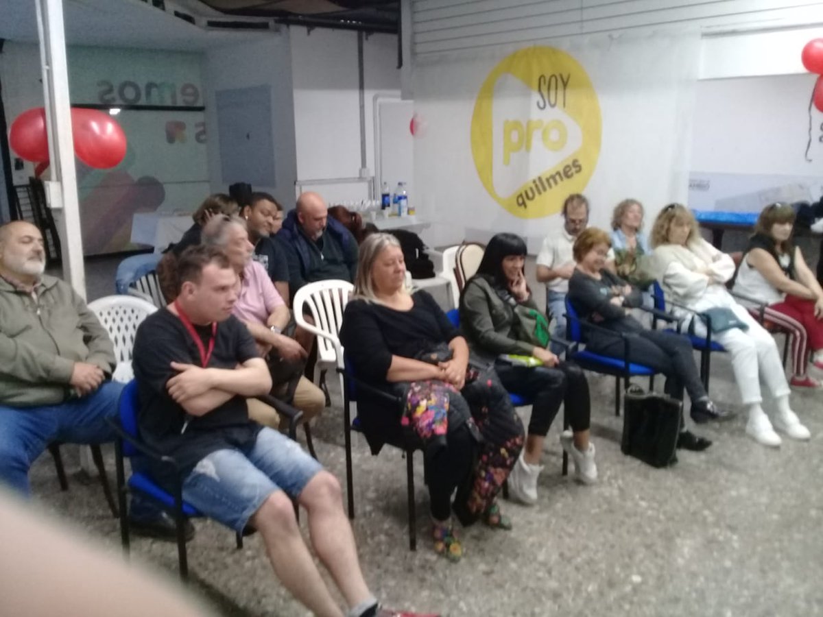 ProQuilmes1's tweet image. Hoy realizamos el Taller practico de reanimación Cardiopulmonar,una herramienta tan importante como esta es sumamente necesario saberlo para cualquier situación diaria de nuestras vidas.

Gracias por venir!