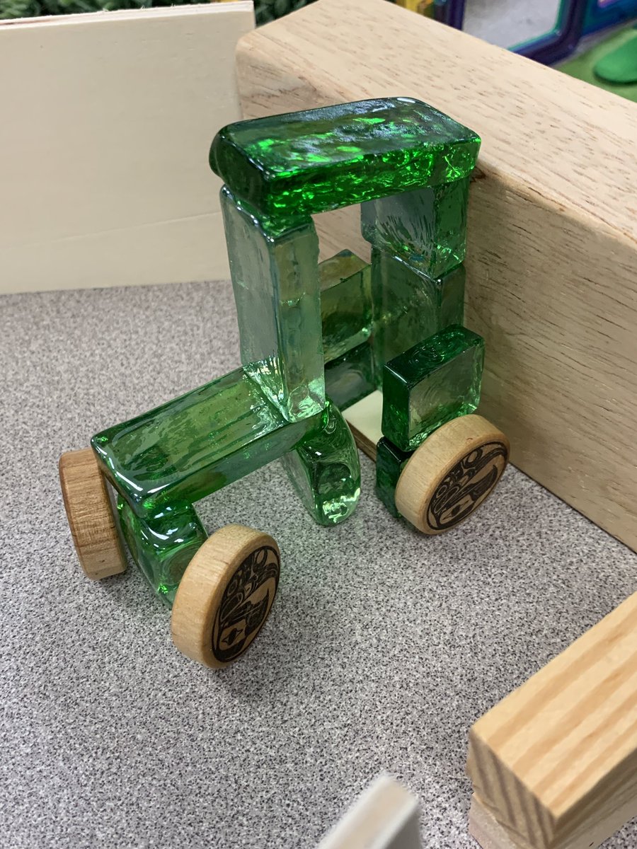 ourstoryroom113's tweet photo. So many creative vehicles in our community helpers explorations 🚜🚓🚨🚒 https://t.co/WyT3OVTBH8