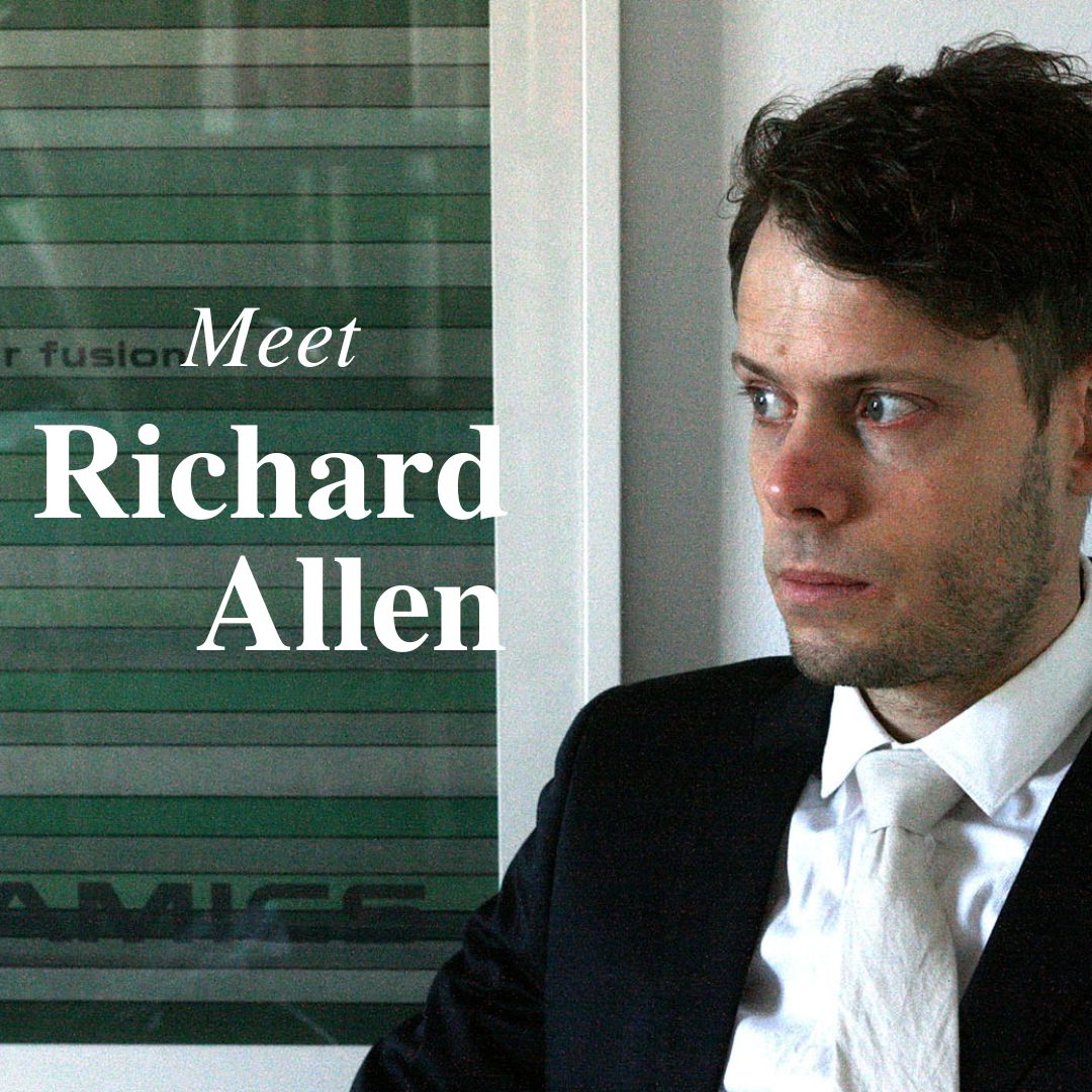 StarsCLTV's tweet image. Meet our artist, Richard Allen

Richard is an award-winning illustrator. He has won several international accolades including Association of Illustrators golds, Society of Illustrators NY silver, and worked with many well-known clients including the New Yorker, and The NY Times.