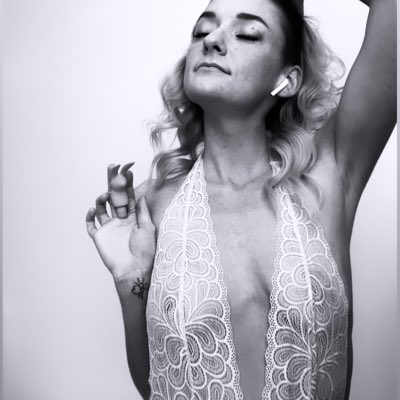 #NewProfilePic #onlyfansbabe https://t.co/8XY9VqJIIV https://t.co/RiOemLEHDZ<a href="/tag/newprofilepic"class="tags">#NewProfilePic</a><a href="/tag/onlyfansbabe"class="tags">#onlyfansbabe</a>