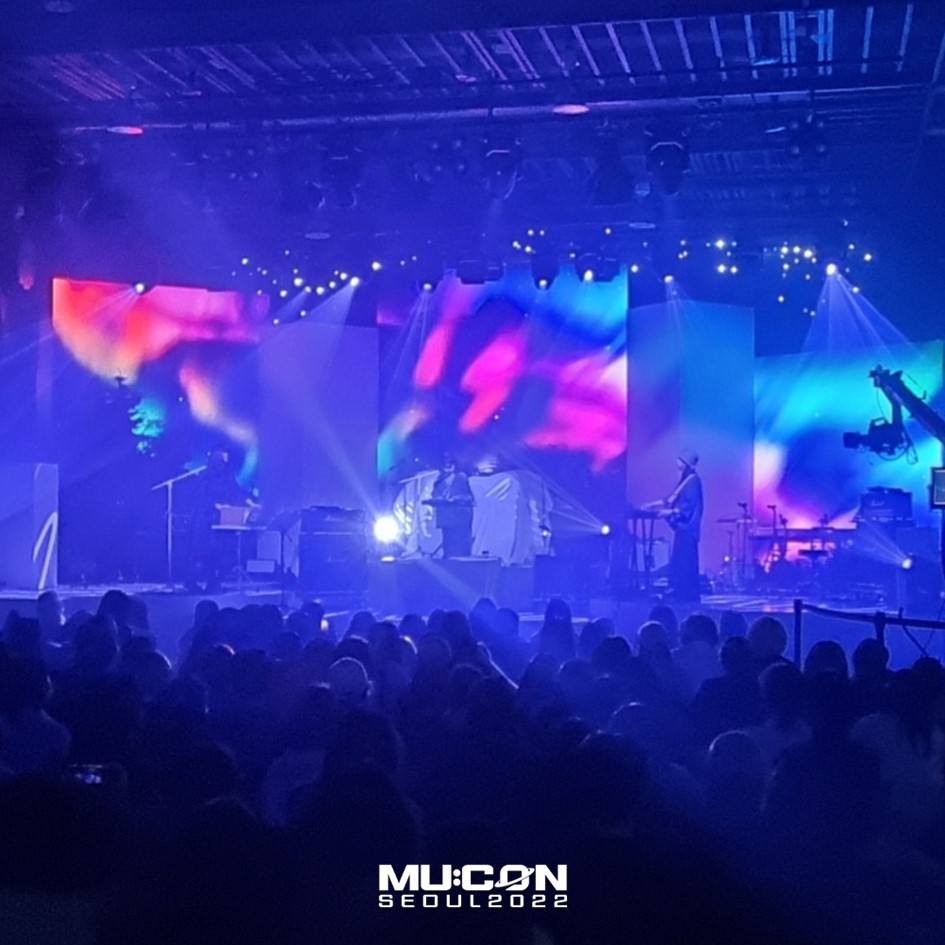 KOCCAMUSICKOREA's tweet photo. MU:CON 2022
DAY 2
쇼케이스 현장📢
#카코포니 #cacophony
#제이유나 #JUNA
#TENGGER
#소이에 #soye
#라쿠나 #lacuna
#죠지 #george
#SAAY
#에이퍼즈 #afuzz
#한국콘텐츠진흥원 #코카뮤직 #ㅋㅋㅁㅈ #뮤콘 #뮤콘2022 #MUCON #뮤콘쇼케이스 #MUCONShowcase #노들섬 #NodeulIsland https://t.co/6BoYnQTWrY