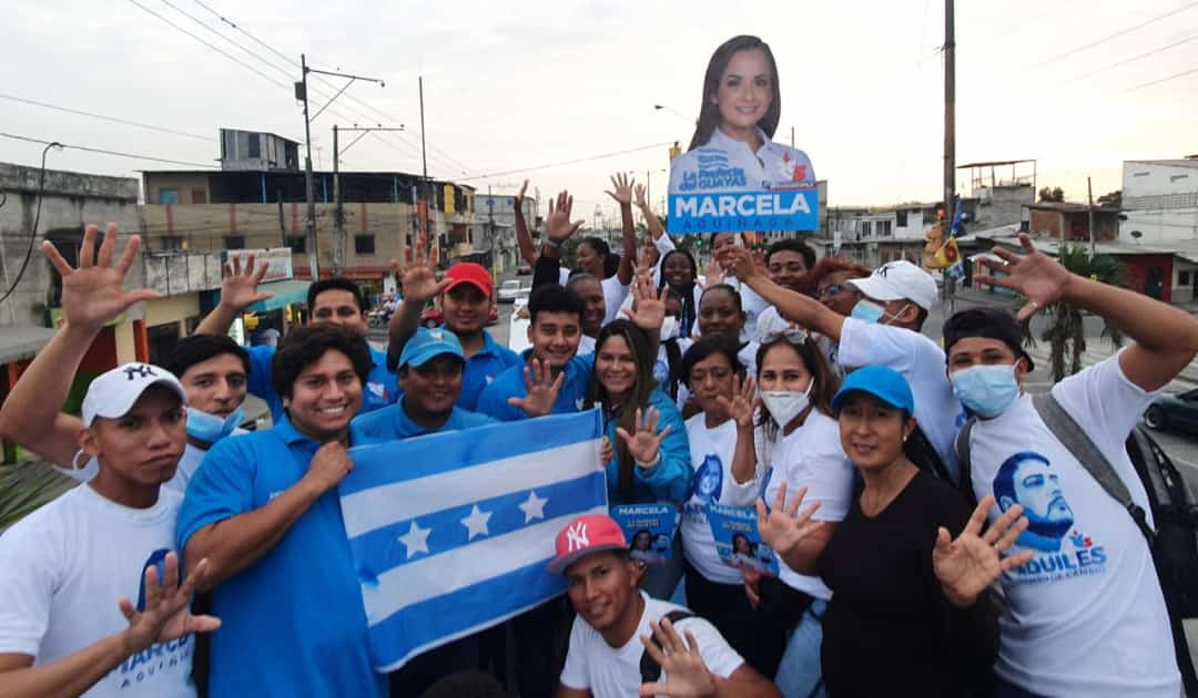Jr_GanchozoM's tweet photo. Recorriendo el sector #EstelaMaris caminando y escuchando la situación de cada comerciante, Guayas necesita un nuevo modelo participativo y ese cambio es con nuestra prefecta @marcelaguinaga.
@RC5Oficial @MashiRafael @AndreaSalinasH @LuzaidaValverde @aldas_shirley https://t.co/1ob1OmgyyK