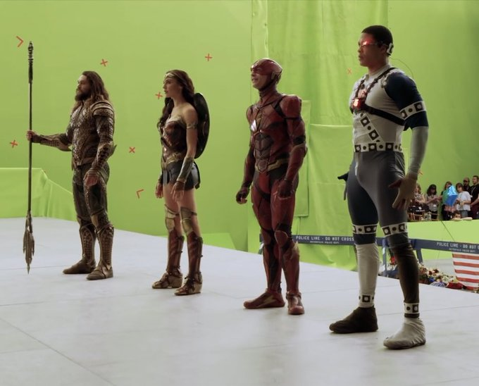catchplayplusID's tweet photo. Thank God It's Friday. 
Masih tetap semangat bekerja dong. Seperti rombongan #JusticeLeague ini.

#DC #DCEU #Aquaman #Wonderwoman #TheFlash #TheCyborg #SupermanisBack #JasonMomoa #GalGadot #RayFisher #EzraMiller #GeorgeMcKay https://t.co/0lBFS5c7Zk