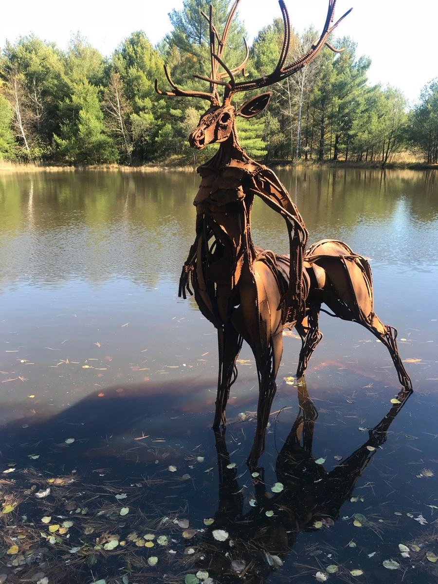 __femb0t's tweet image. ah yes, my favorite genre of sculptures - “hey you know what’d be extremely fucked up to see in the woods at night?”