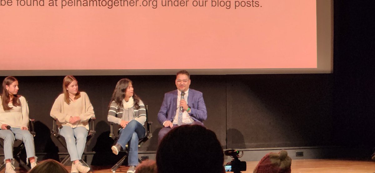 n_anandu's tweet photo. Thank you @pelhamtogether for bringing Screenagers Next Chapter to our community. Enlightening panel discussion. @BarceloPMHS @DrCherylChamp @MarkBerkowitz44 @ScreenagersFilm @lifeartpopcorn https://t.co/USaLP1HhE5