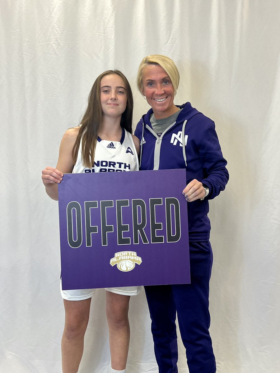 ReeceDavis2027's tweet photo. After an amazing visit @UNAHOOPS today I am pumped to have received an offer thank you @CoachTiber @Coach_J_Ashley  @Loyal2Mission @ALSoStarz https://t.co/ve2Pp2qvYs