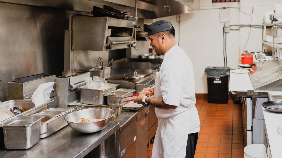 We would like to wish our wonderful team in the kitchen a Happy #InternationalChefsDay! 👨‍🍳

#richmondbceats | #RichmondMoments