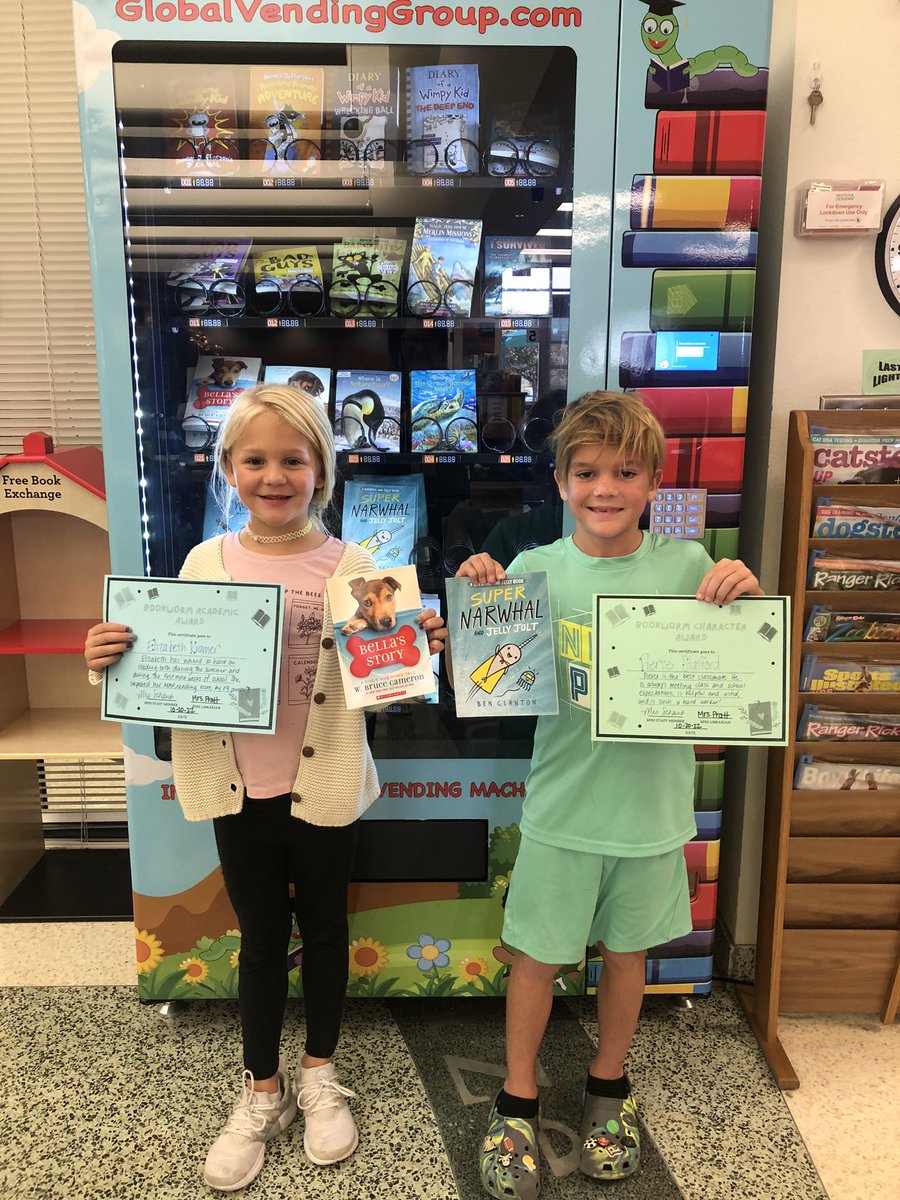 bpeslibrary's tweet photo. We celebrated our weekly Bookworm Award winners today because of Field Day tomorrow! 🐛♥️📚 Congratulations to these Patriots @BettePerot for their amazing academics & outstanding character! @KellerLibraries #kisdlibraries https://t.co/lzIvyc29ic