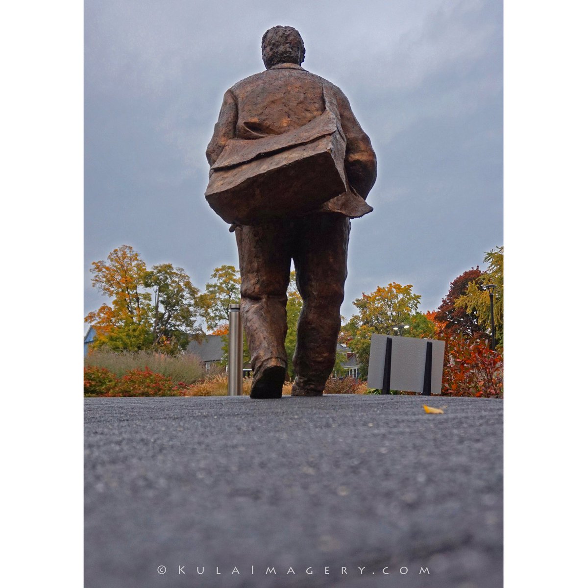 Found myself in the city this morning / stopped by the @EastmanMuseum so the trip wasn’t a total waste. Of course, camera in hand. #ROC #eastmanmuseum #FLX #Rochester #RochesterNY #fingerlakes #history #photography #Photographie #art #explorenewyork #newyork #minicooper @MINIUSA