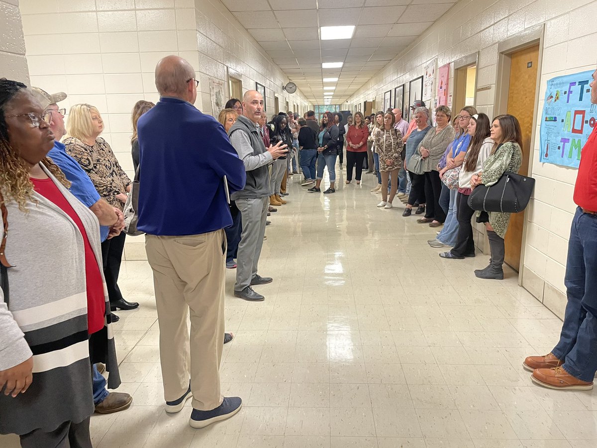 CTCConstruction's tweet photo. Great Advisory meeting tonight with parents,local partners, industries and staff. #Ctcmatters https://t.co/m3b7xMVJm0
