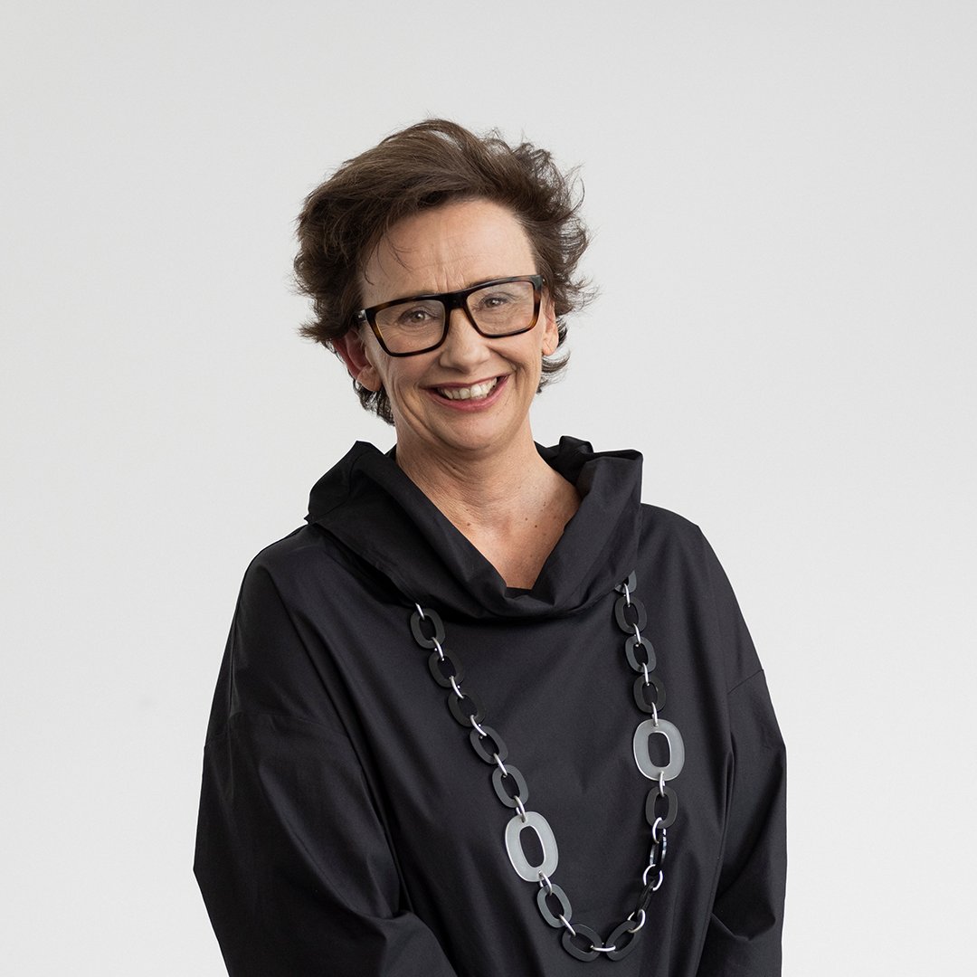 MelbTheatreCo's tweet photo. Please join us in congratulating Virginia Lovett on taking up an exciting new opportunity with @UniMelb as Director, Performing Arts, after nearly 10 years in the role of Executive Director &amp; Co-CEO at Melbourne Theatre Company. 

Read more at https://t.co/EzLuOUT4NN https://t.co/4V19ArWmQg