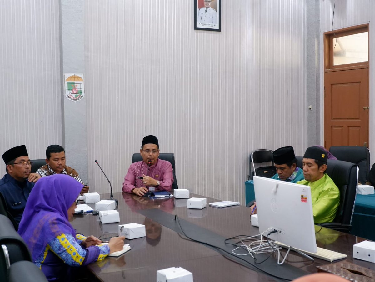TrionoH's tweet photo. Mendorong yang perlu didorong, menguatkan yang lemah, mensinergikan yang terserak, tentu bagi yang mau dan komitmen. Fitra Riau - Pemda Pelalawan all out asisstensi implementasi TAKE 2023. 

#FITRARIAUJAYA
#BaktiFITRA
#CollaborasiUntukNegeri https://t.co/5bPYjfKOwX