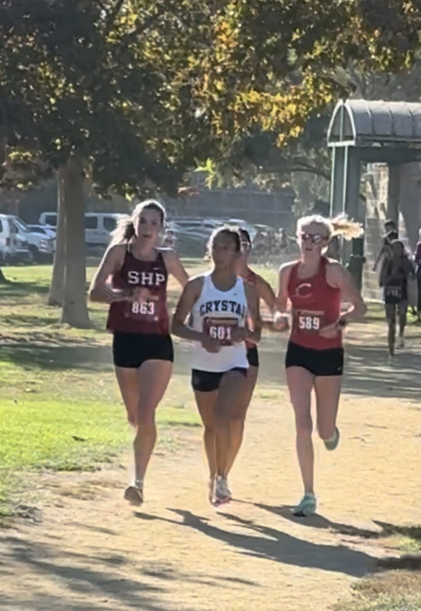 SHPAthletics's tweet photo. Senior Julia Soderbery finished 3rd overall, clocking in at 18:55.3. https://t.co/yAM7AsbrRW
