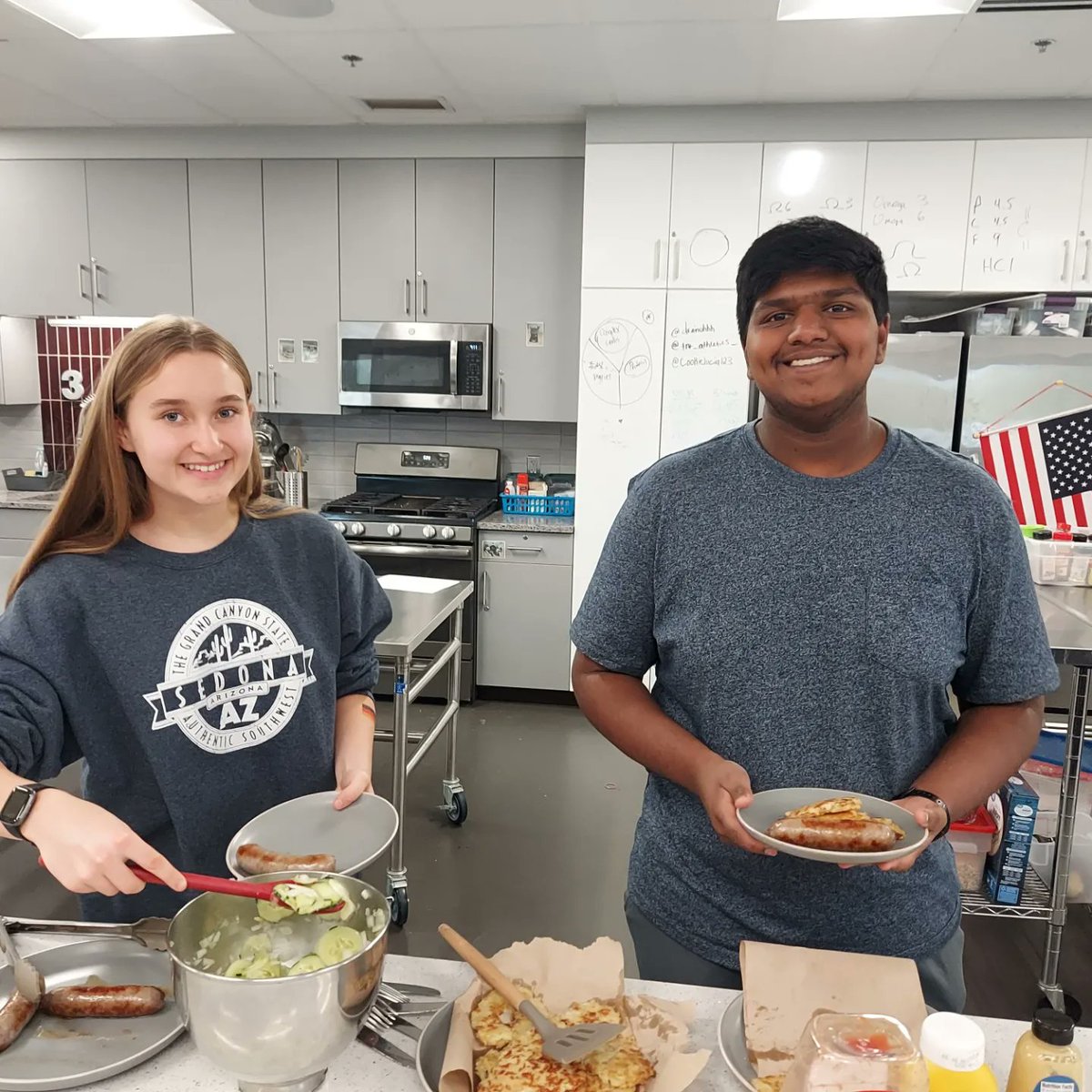 HerrProfHiggins's tweet image. We celebrated German American Day #PRNGW21 @PrairieRidgeHS with cooking Bratwurst, Kartoffelpuffer, and Gurkensalat in the Foods Room. #lecker #prexperience #learngerman