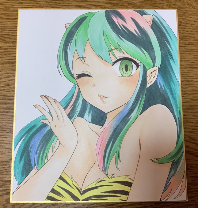 おはよおお☆
色紙のラムちゃんはほぼ塗り終わったので蘭子とあかりちゃんを今日は仕上げていきます!
画像は周りの色やホワイト入れる前。目の色は原作にならって薄いグリーン😊 