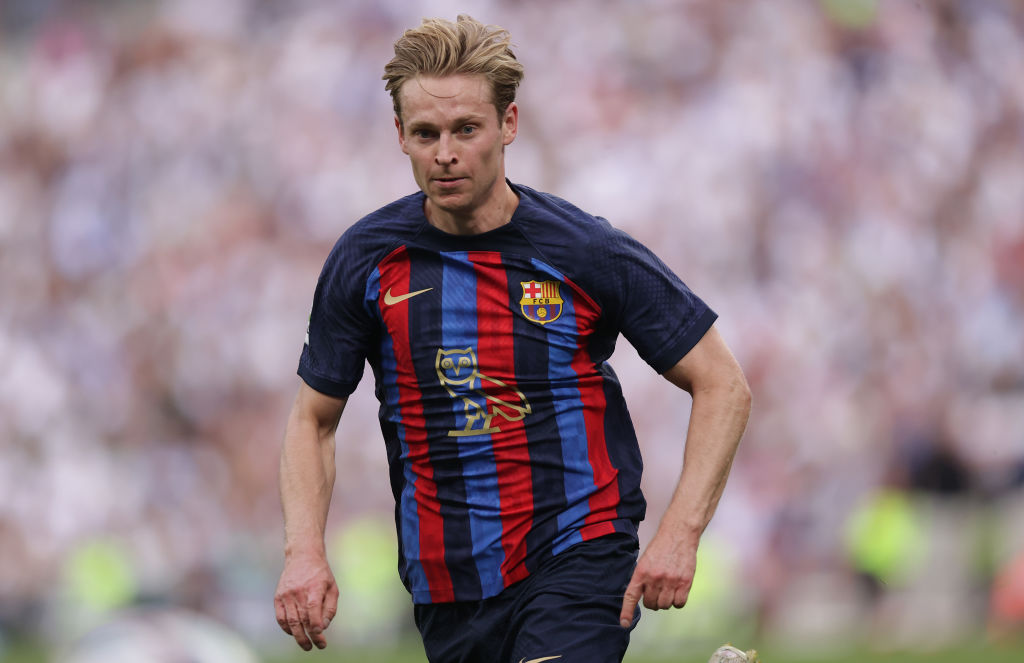 FabrizioRomano's tweet photo. Xavi on Frenkie de Jong: "He convinces me to be in the middle of the midfield for this team, he was very good and I'm so happy for him". 🔵🔴 #FCB

Frenkie had 95% passing accuracy, 100% ground and aerial duels won. https://t.co/k3v8beLNxR
