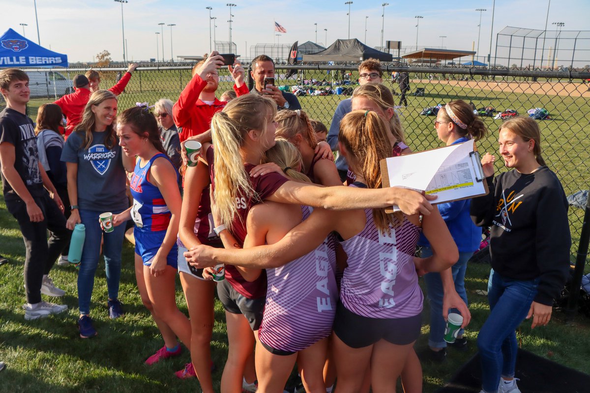 xzono's tweet photo. The emotional @PCXC6 girls earned a bid to state after a heartbreaking miss in 2021. #iahsxc #runforryan #ticketpunched https://t.co/zL0b0Lys9j