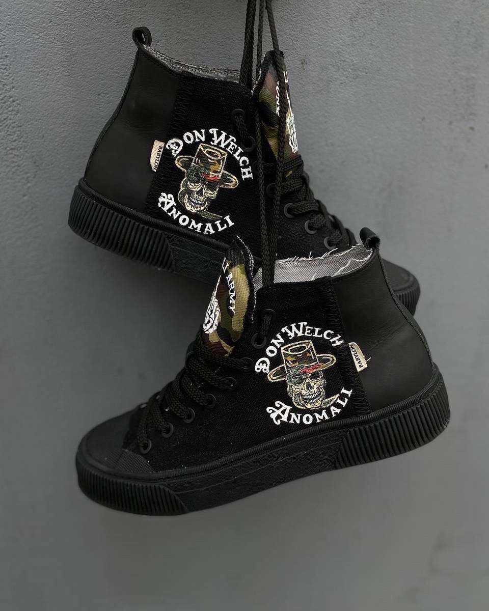 esneakers_eu's tweet photo. Exclusive order for @Donwelchmusic 
#donwelch #donwelchmusic #Sneakers #Texas #usa #poland #Ukraine #shopping #music #esneakers #esneakerseu https://t.co/7Gko47jjnt