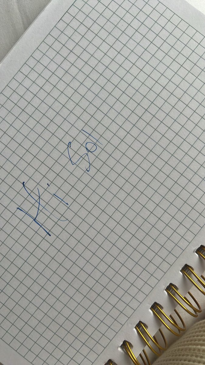 Solicorn11's tweet photo. Best Autograph in my whole life ❣️ xd https://t.co/IKsRIegzex